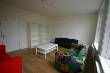 7 bed flat, Finchley Road, West hampstead, London, NW36HS - Image 3